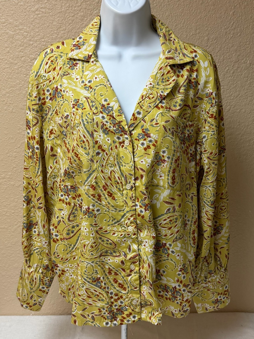 4/$20 Amuse Society Yellow Paisley Button-Front Shirt